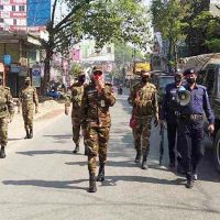 দেশব্যাপী ‘কঠোর লকডাউন’, সেনাসহ মাঠে আইন-শৃঙ্খলা বাহিনীর সদস্যরা