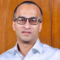 পরীমনিকে চিনিই না, গাড়ি দিয়ে ফেললাম?