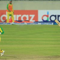 ৪ রানের ব্যবধানে ৩ উইকেট হারিয়ে বিপাকে বাংলাদেশ