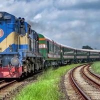 শতভাগ যাত্রী নিয়ে ট্রেন চলাচল শুরু