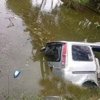 চকরিয়ায় মাইক্রোবাস খাদে পড়ে নিহত ৭