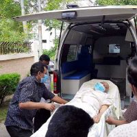 এয়ার অ্যাম্বুলেন্সে ঢাকায় আনা হলো হাসান আজিজুল হককে