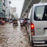 সিত্রাং-এর দ্বিতীয় দিনেও ভোগান্তিতে রাজধানীবাসী 