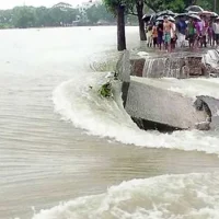 বিপদসীমার ওপর দিয়ে প্রবাহিত হচ্ছে ৯ স্টেশনের পানি