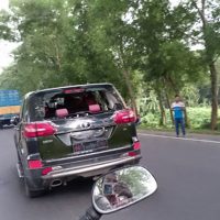 গোপালগঞ্জে সেনাবাহিনীর ওপর হামলা, গাড়িতে আগুন-ভাঙচুর