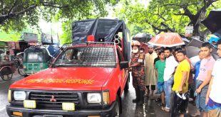 সিরাজগঞ্জের শাহজাদপুরে ট্রাক-অটোরিকশার মুখোমুখি সংঘর্ষে নিহত ১ আহত ৩