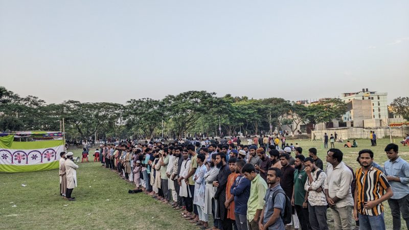 বেরোবিতে ইয়াহিয়া সিনওয়ারের গায়েবানা জানাজা অনুষ্ঠিত