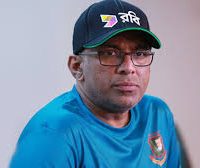 বরখাস্ত হচ্ছেন হাথুরু, নতুন কোচ সিমন্স