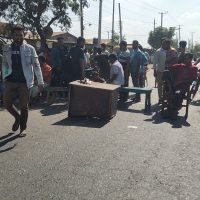 নীলফামারীর সৈয়দপুরে দুই পাইকারী বাজার নিয়ে উত্তেজনা, সড়ক অবরোধ