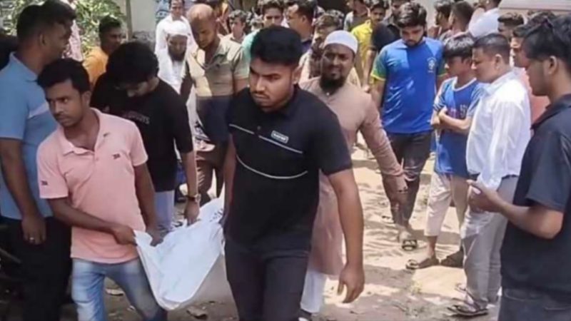 শিবচরে এক ফ্ল্যাট থেকে কাপড় ব্যবসায়ীর মরদেহ উদ্ধার করেছে পুলিশ