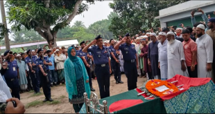 হাজারো মানুষের জানাযার মধ্যে দিয়ে বিদায় নিলেন বীর মুক্তিযোদ্ধা হাবিবুর রহমান সিরাজ