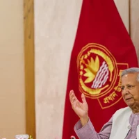 চার দিনের সফরে যুক্তরাজ্য যাচ্ছেন প্রধান উপদেষ্টা