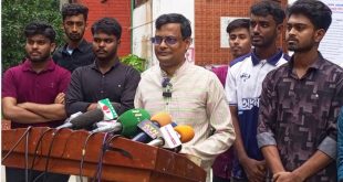 গ্রেপ্তারের জন্যই মামলা বানানো হয়েছিল: বেরোবি শিক্ষক