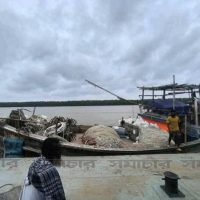রাঙ্গাবালীতে ট্রলার থেকে পড়ে জেলে নিখোঁজ