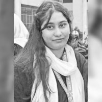 গণিতে এ প্লাস না পাওয়ায় গলায় ফাঁস দিয়ে স্কুলছাত্রীর আত্মহত্যা