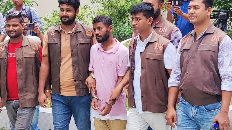 বগুড়ায় তারেক রহমানের ভুয়া চাচাতো ভাই গ্রেফতার