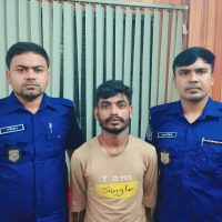 আশুলিয়ায় দৈনিক সমাচারে কর্মরত সাংবাদিকের ওপরে হামলায় আটক ১