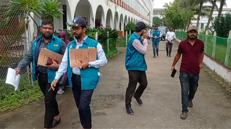 মাদারীপুরের ডাসারে দুইটি শিক্ষা প্রতিষ্ঠানে অভিযান চালিয়েছেন দুর্নীতি দমন কমিশন দুদক