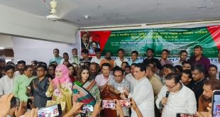 সরকারে না গিয়েও এনসিপি রাষ্ট্রীয় সুবিধা ভোগ করছে: খায়রুল কবির খোকন