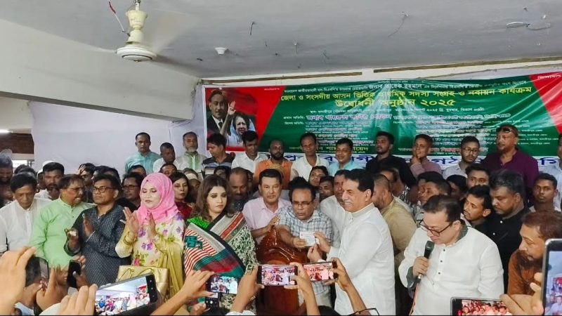 সরকারে না গিয়েও এনসিপি রাষ্ট্রীয় সুবিধা ভোগ করছে: খায়রুল কবির খোকন