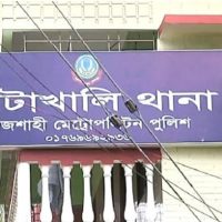 রাজশাহীতে বিএনপি নেত্রীকে স্যান্ডেল পেটা করলেন জামায়াত নেতা