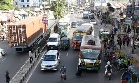 গণপরিবহন চলাচল স্বাভাবিক, দূরপাল্লায় যাত্রী সংকট