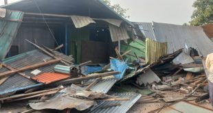 নোয়াখালীতে রেলওয়ের জায়গা থেকে ১০৭টি অবৈধ স্থাপনা উচ্ছেদ  