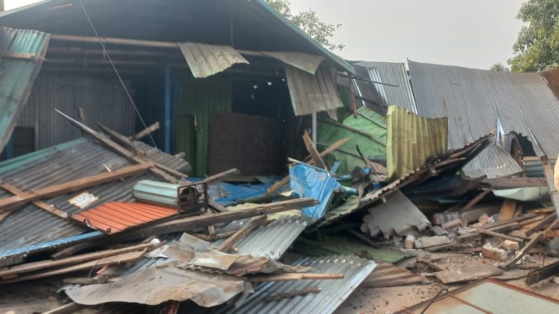 নোয়াখালীতে রেলওয়ের জায়গা থেকে ১০৭টি অবৈধ স্থাপনা উচ্ছেদ  