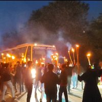 ঢাকা-ভাঙ্গা এক্সপ্রেসওয়ের মাদারীপুরের শিবচরে মশাল মিছিল নিয়ে সড়ক অবরোধ করে রাখে নুরুদ্দিন মোল্লা কর্মী-সমর্থকরা